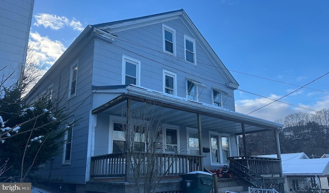 view of front of house with covered porch