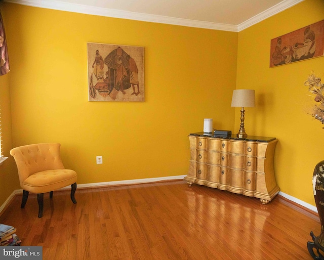12817 Glasgow Ct, Fort Washington, MD 20744 - sitting room with wood finished floors and crown molding