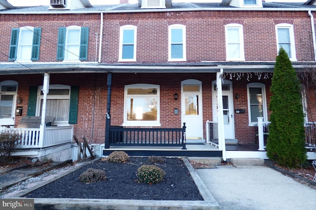 multi unit property with covered porch