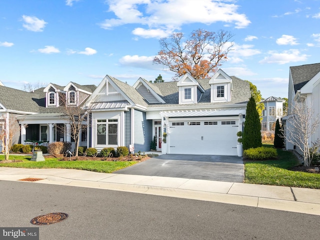 view of front of property with covered porch