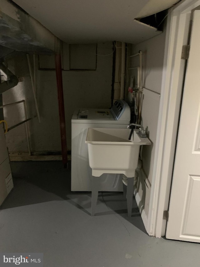 basement featuring sink