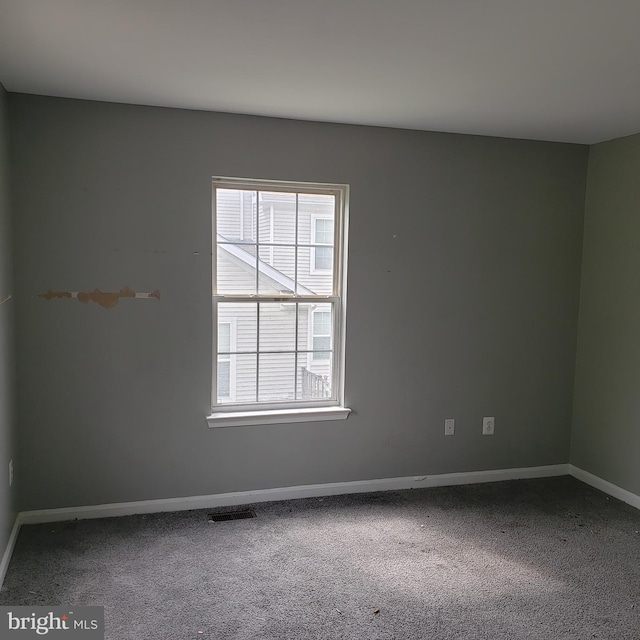 empty room with carpet