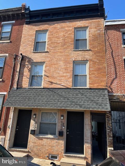 view of townhome / multi-family property