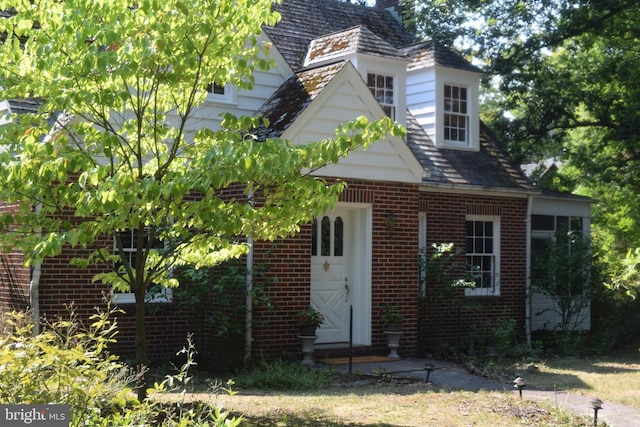 view of front facade