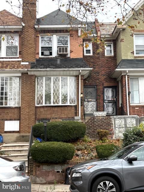 view of townhome / multi-family property