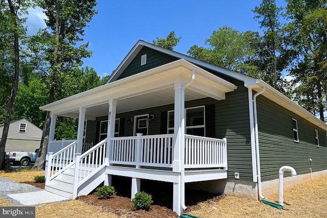 view of front of home featuring a porch