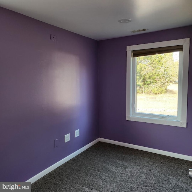 empty room with carpet