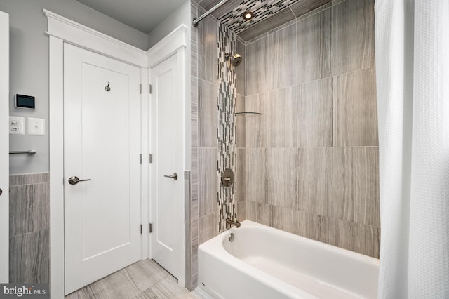 full bath featuring shower / tub combo