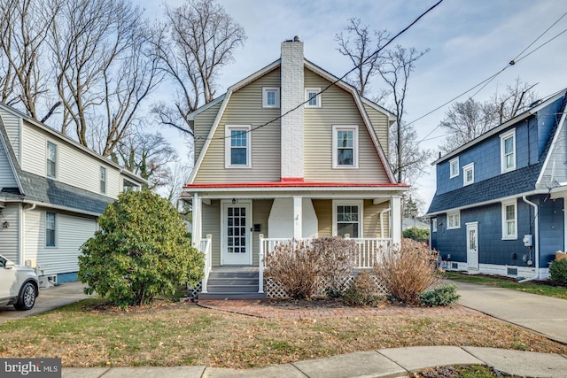 view of front of home featuring a porch