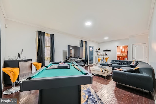 rec room with wood-type flooring, ornamental molding, and pool table