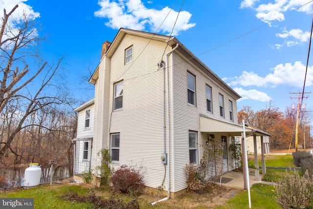 view of home's exterior