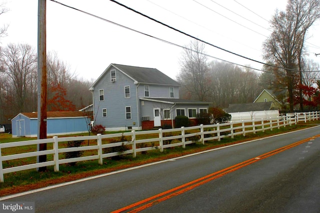 view of front of property