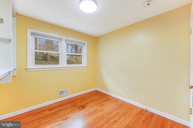 empty room featuring light hardwood / wood-style floors