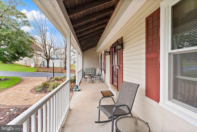 view of patio / terrace with covered porch