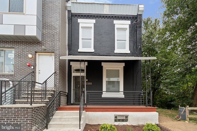 view of front of property with a porch