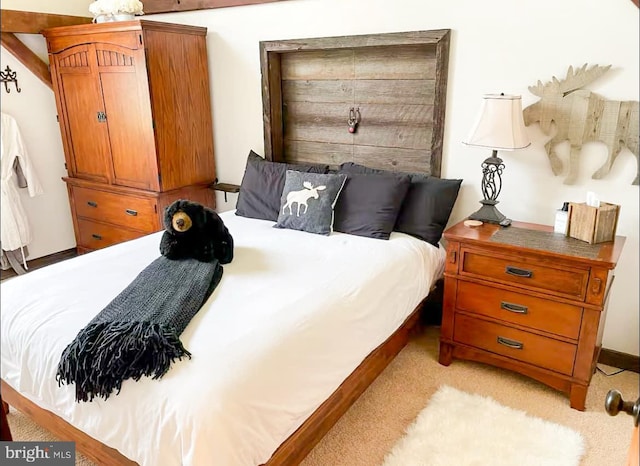 view of carpeted bedroom