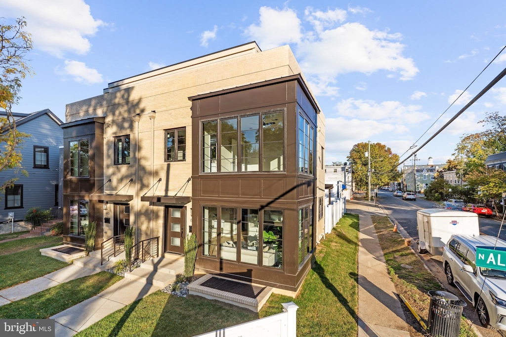 view of contemporary home