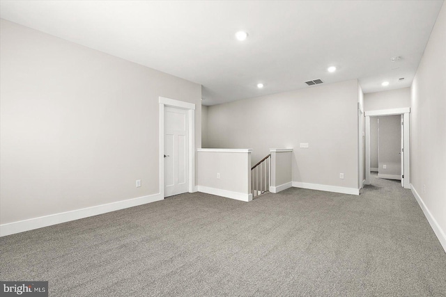 unfurnished room with carpet