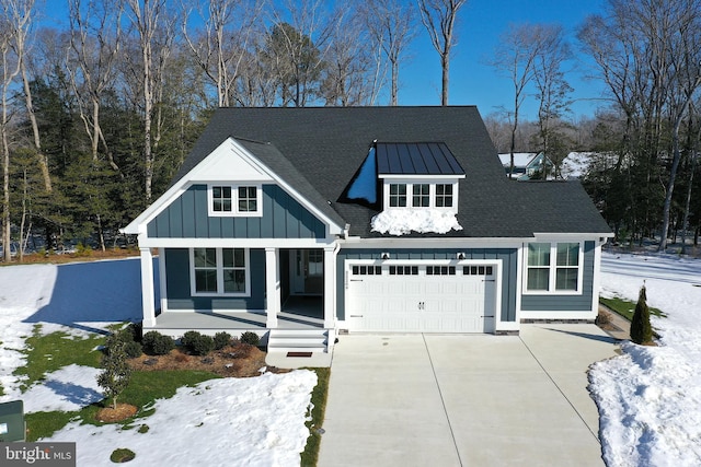 view of front of house featuring covered porch