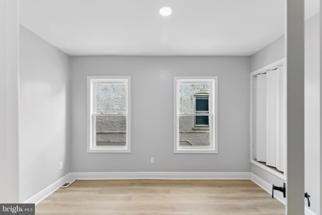 empty room featuring light hardwood / wood-style flooring