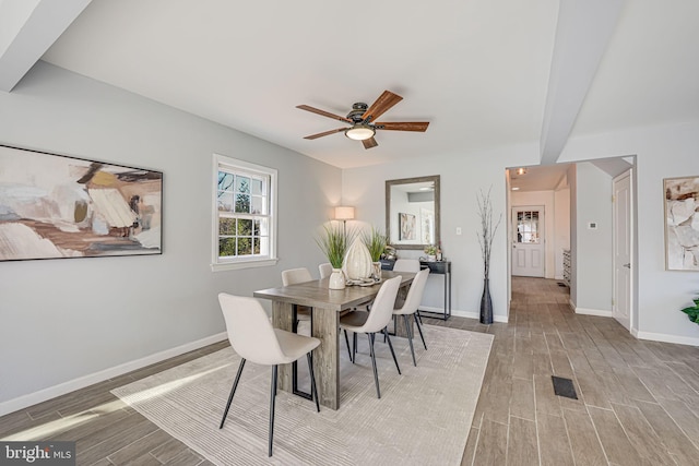 dining room with ceiling fan