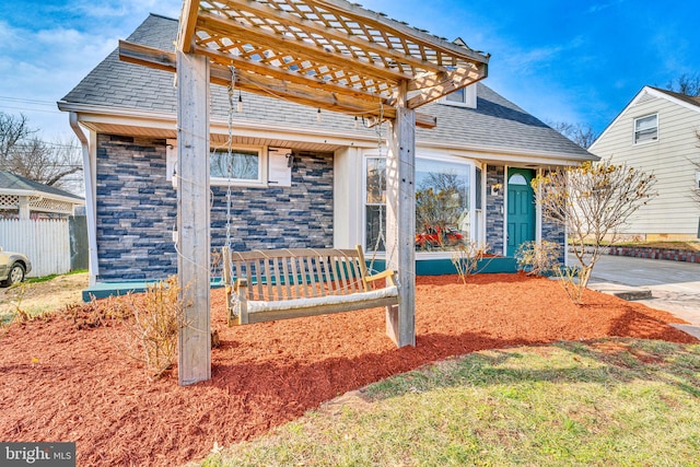 view of front of property