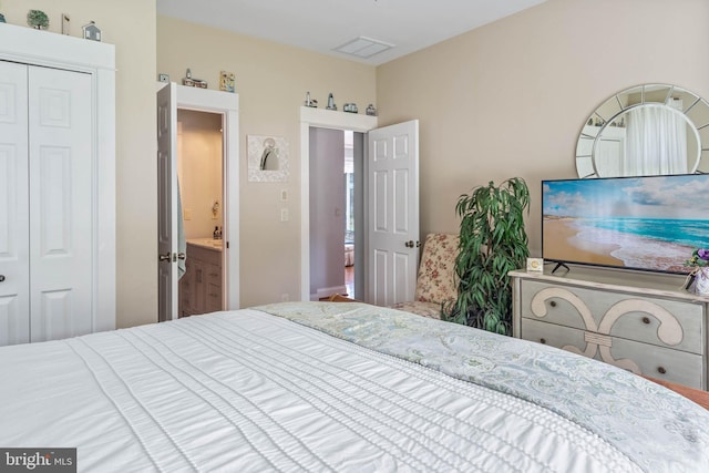 bedroom with a closet