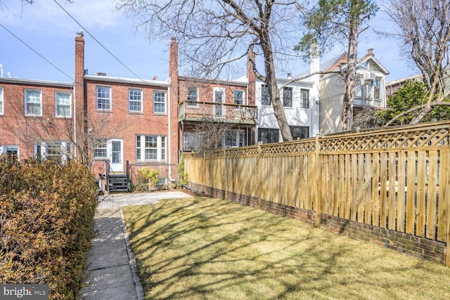 view of yard featuring fence