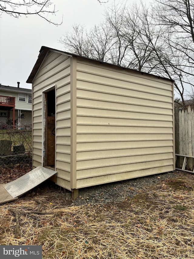 view of outdoor structure