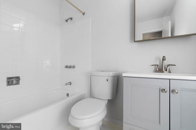 full bathroom with vanity, toilet, and tiled shower / bath