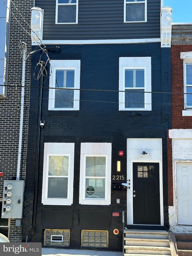 2215 N 10th St, Philadelphia, PA 19133 - multi unit property with brick siding