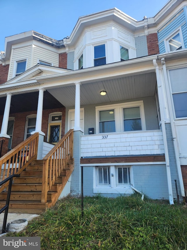 view of front of property with a porch