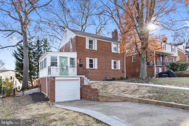 view of front of house featuring a garage