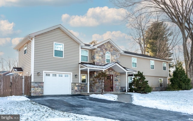 view of front facade featuring a garage