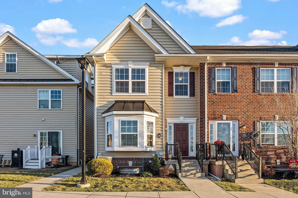 view of townhome / multi-family property