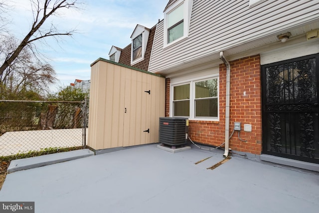 view of patio featuring cooling unit