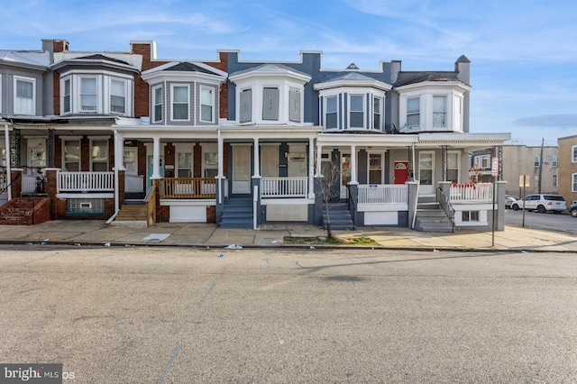 view of front facade with a porch