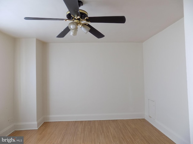 unfurnished room with light hardwood / wood-style floors and ceiling fan