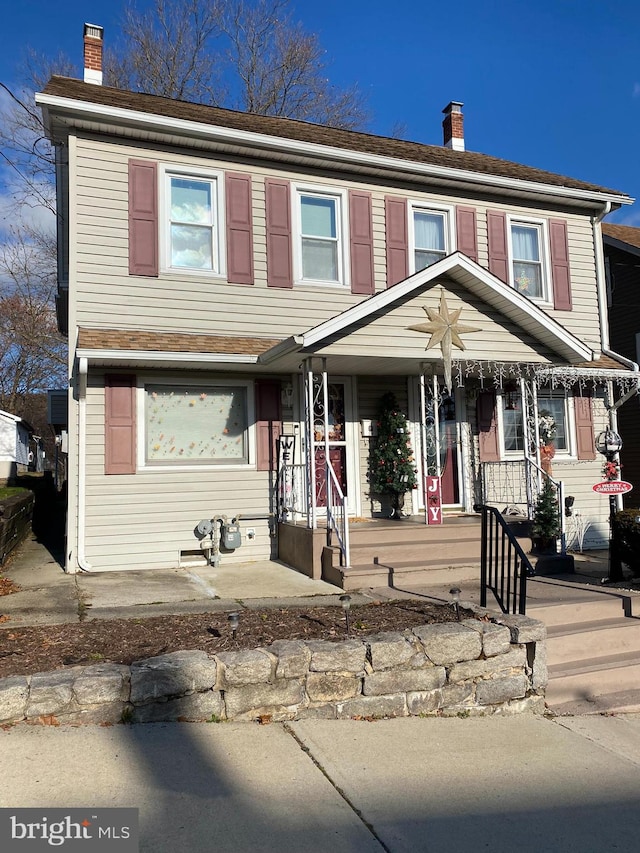 view of front of house featuring a porch