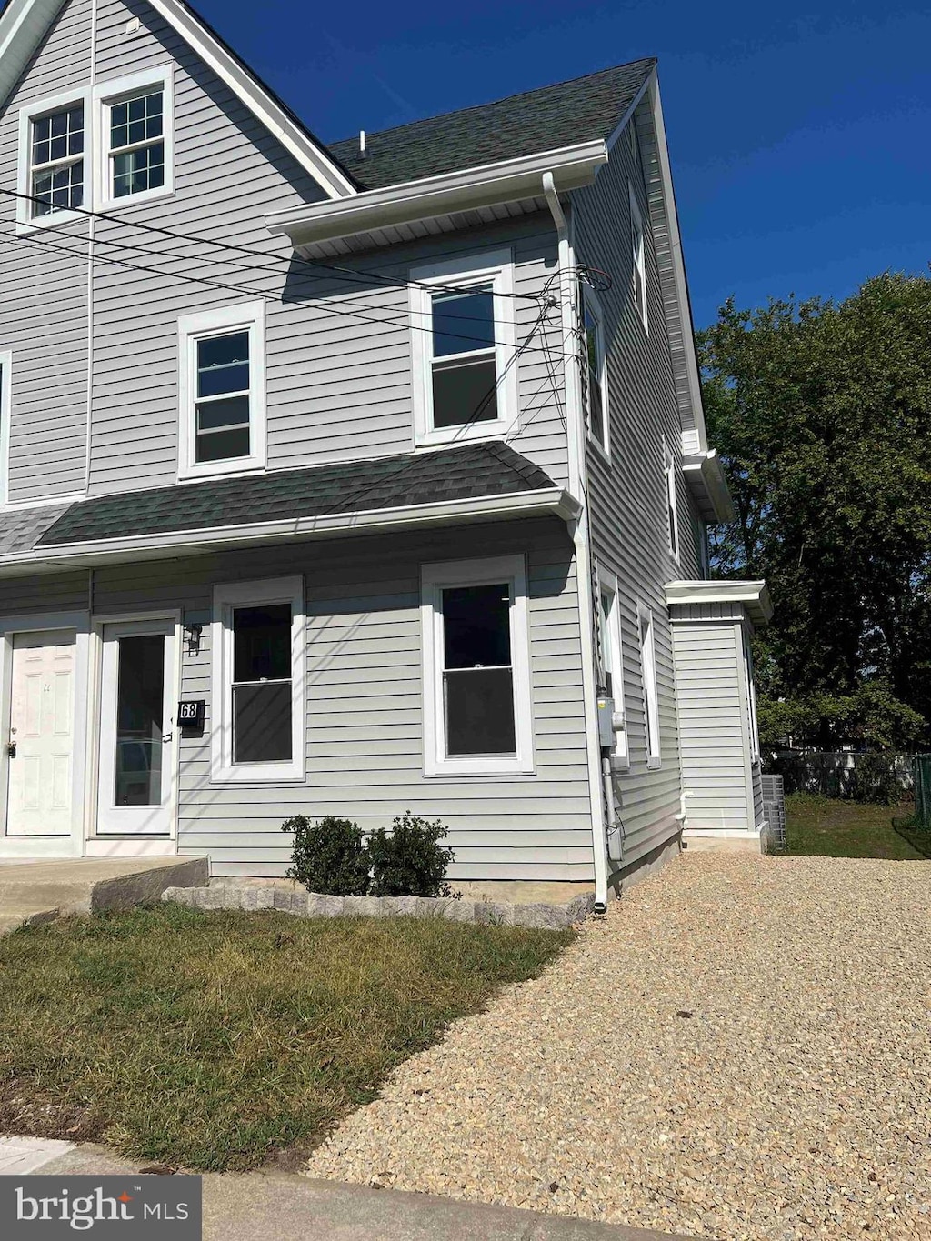 view of front of home with a front yard