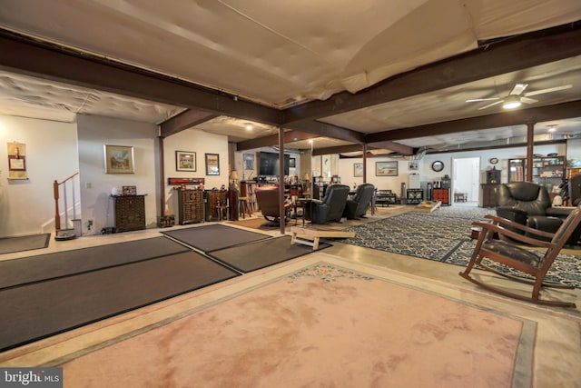 exercise room featuring ceiling fan