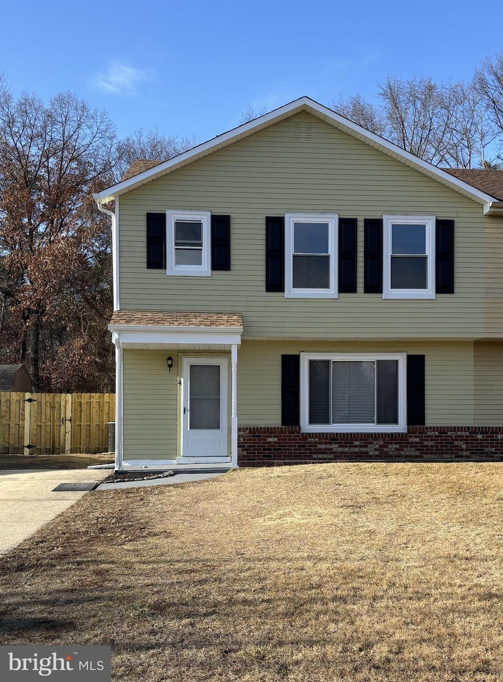 view of front of home