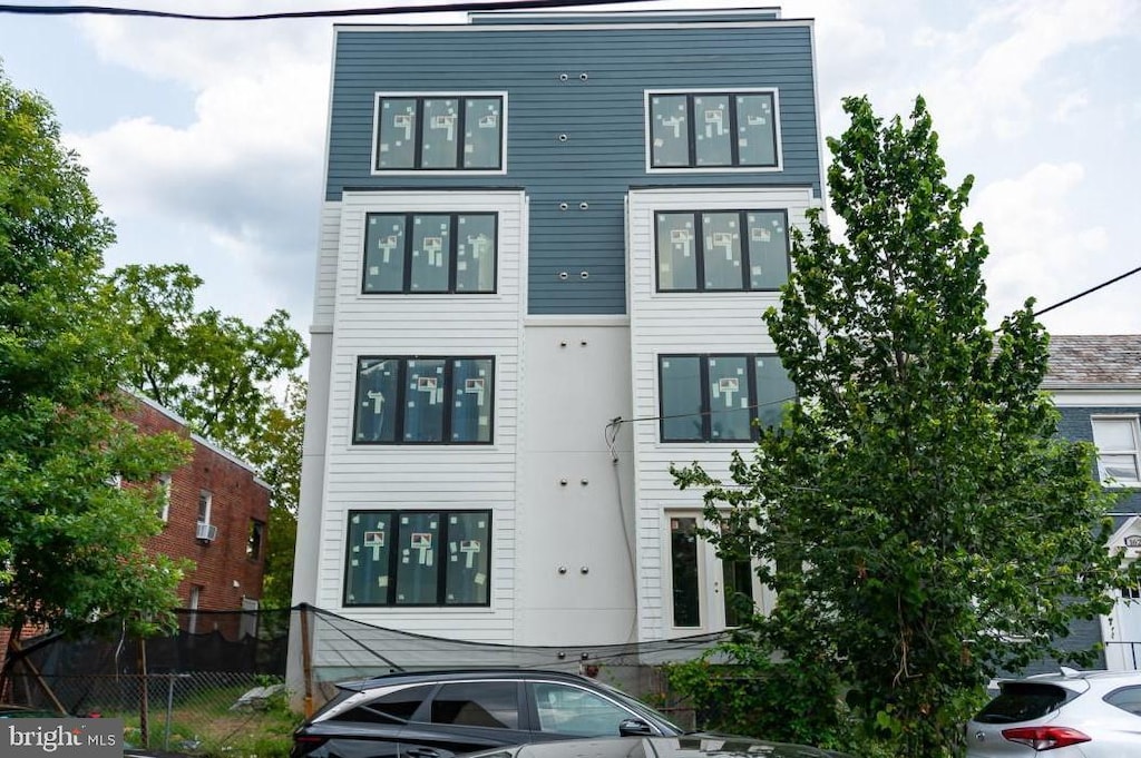 view of contemporary house