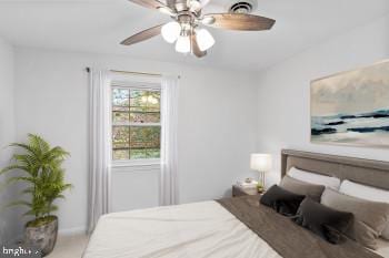 bedroom with ceiling fan