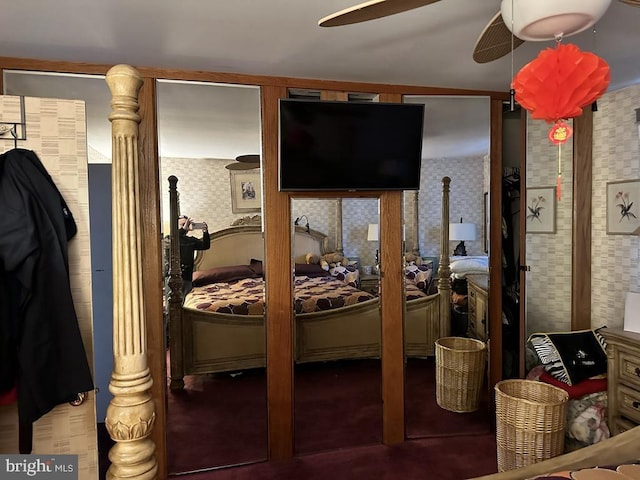 bedroom featuring ceiling fan