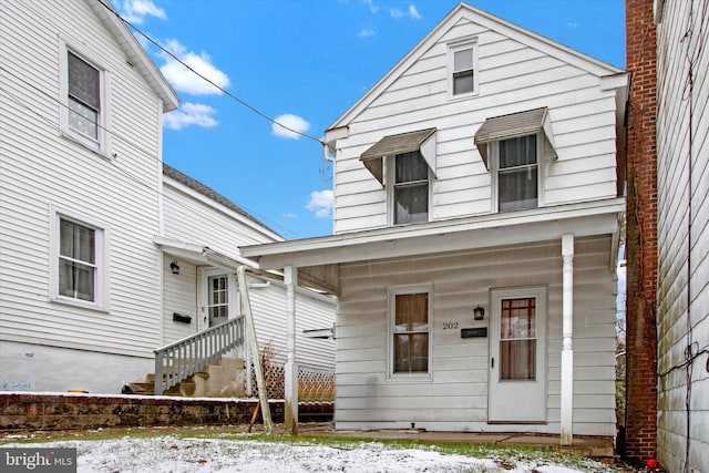 view of front of property