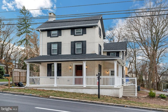 view of front of house featuring a porch