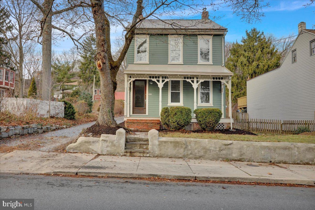 view of front of home