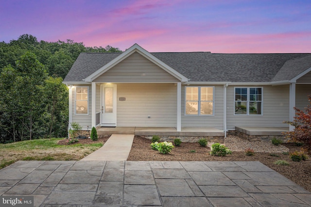 view of front of property