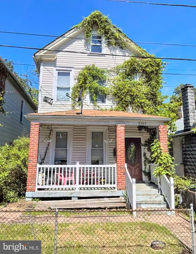 view of front facade with covered porch